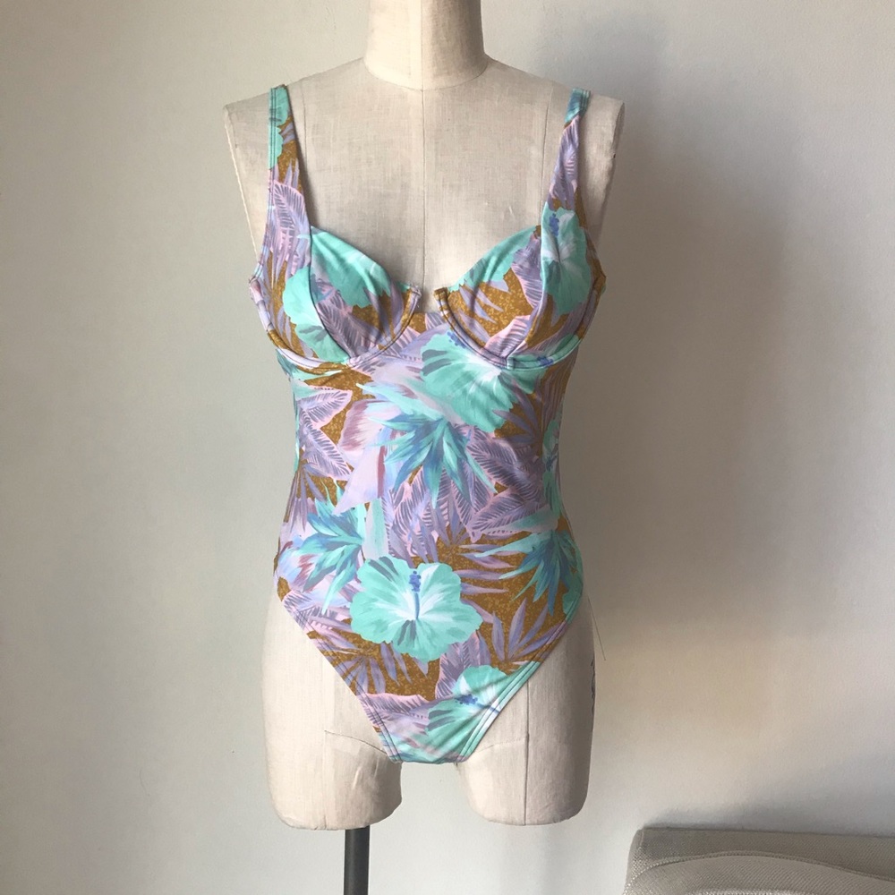 UO Out From Under Tulip Printed Underwire Swimsuit
